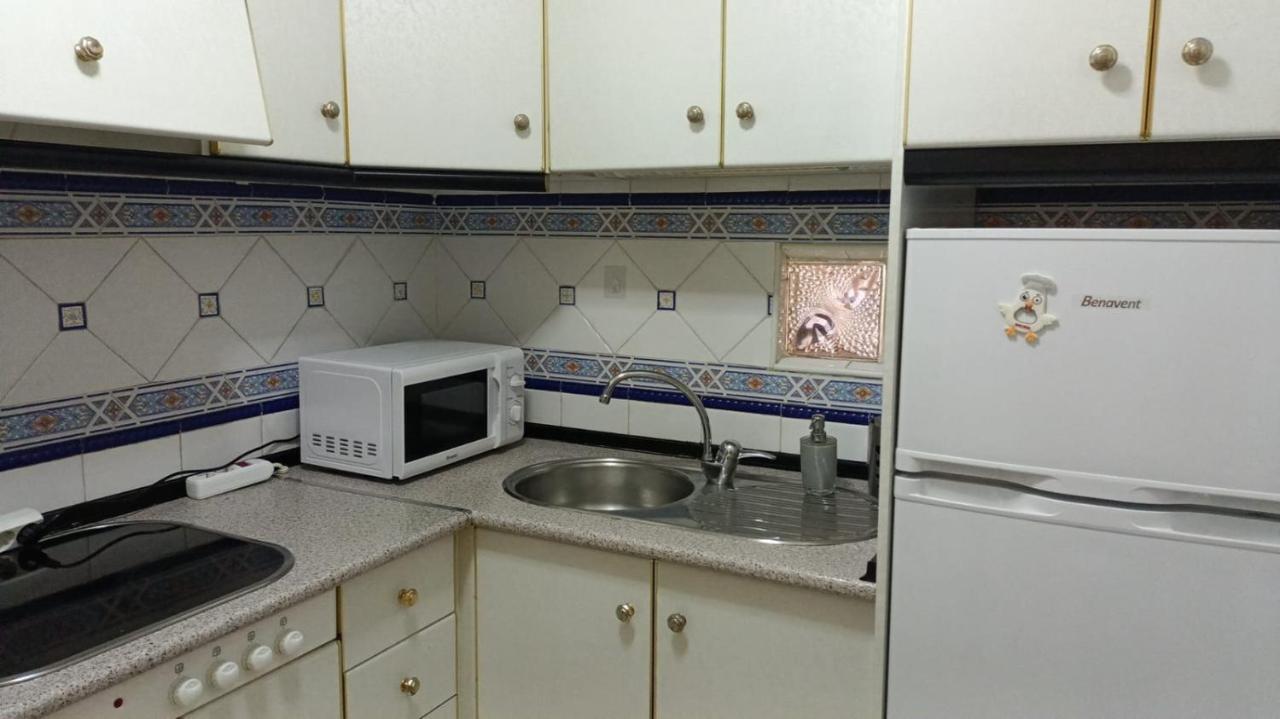 Economic Private Room In Center Of Γρανάδα Εξωτερικό φωτογραφία