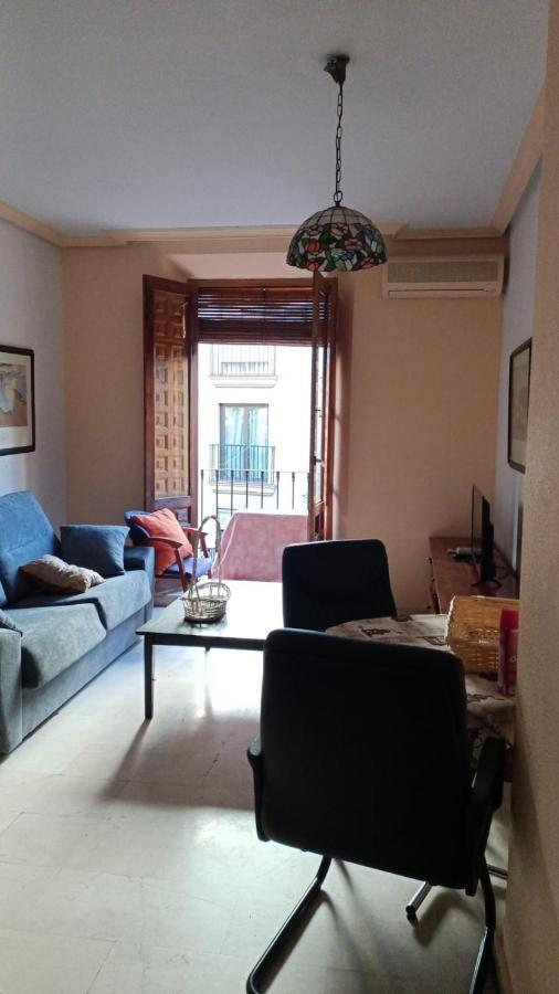 Economic Private Room In Center Of Γρανάδα Εξωτερικό φωτογραφία